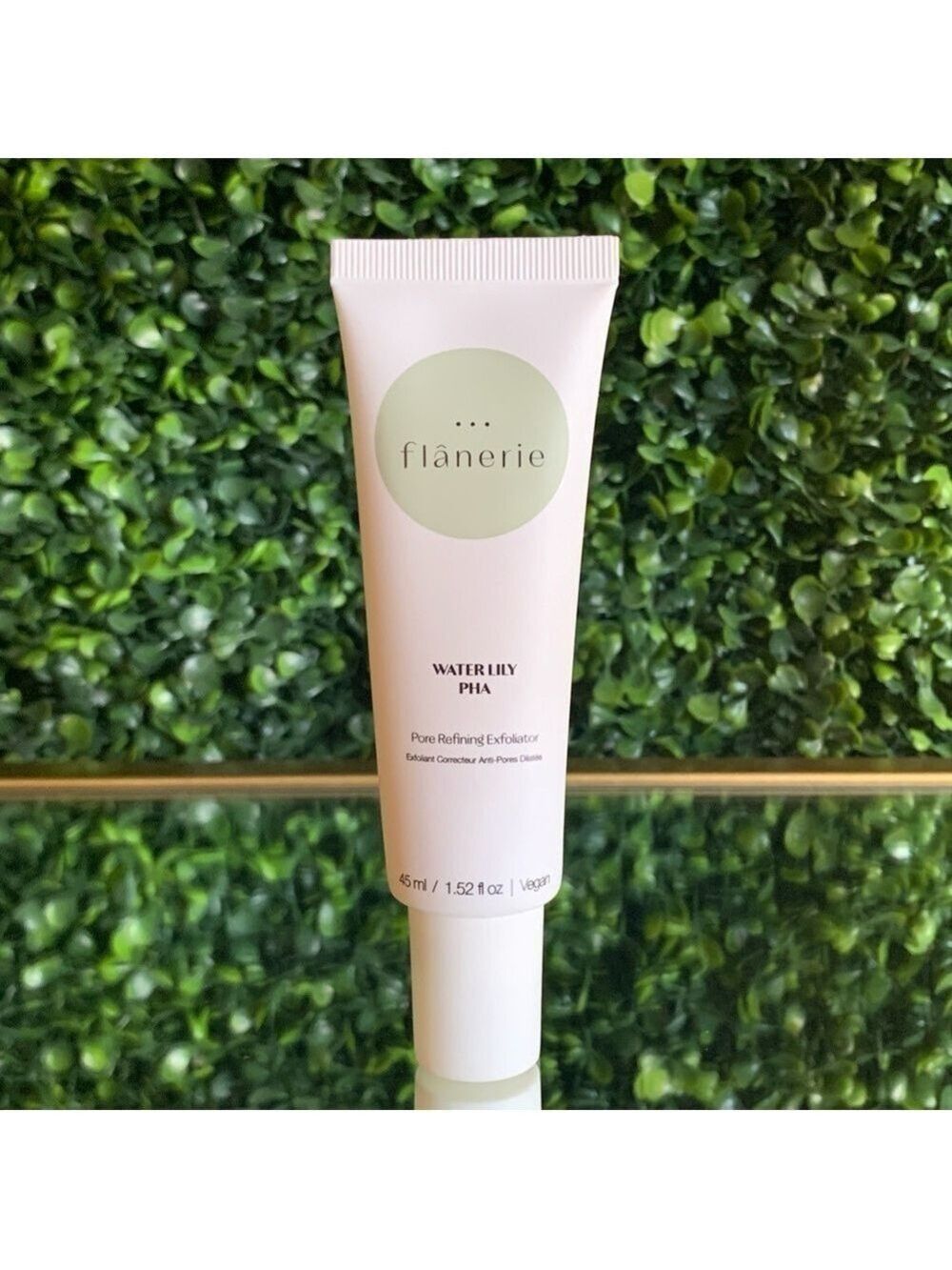 Flanerie Water Lily PHA Pore Refining Exfoliator Scrub | NEW | Flânerie